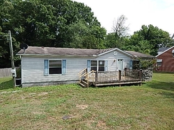 Pre-foreclosure in  POPLAR ST Alcoa, TN 37701