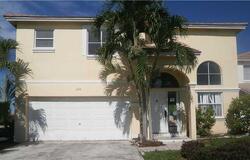 Pre-foreclosure in  SW 100TH TER Hollywood, FL 33025