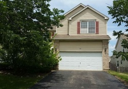 Pre-foreclosure in  CYNTHIA LN Lake In The Hills, IL 60156