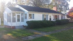 Pre-foreclosure in  BROWN AVE Burlington, NC 27215