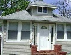 Pre-foreclosure in  FOREST AVE Keansburg, NJ 07734