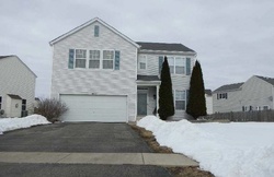 Pre-foreclosure in  HAWTHORNE RIDGE DR Plainfield, IL 60586