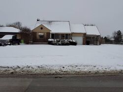  Groveland St, Roseville MI