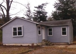 Pre-foreclosure in  STONEY HILL RD Cream Ridge, NJ 08514