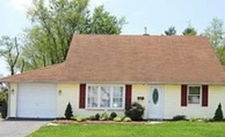 Pre-foreclosure in  HEARTWOOD RD Levittown, PA 19056