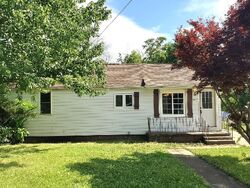  Charles St, Streator IL
