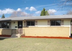 Pre-foreclosure in  E MAIN ST Rockton, IL 61072