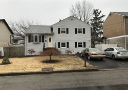 Pre-foreclosure in  WILLIAM ST Little Falls, NJ 07424