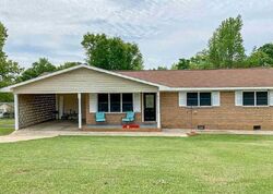 Pre-foreclosure in  CLAIRMONT DR Weaver, AL 36277