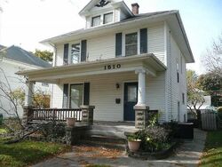  N 3rd St, Clinton IA