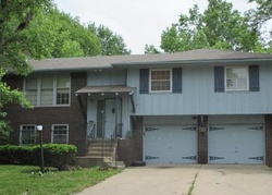 Pre-foreclosure in  E 104TH ST Kansas City, MO 64137