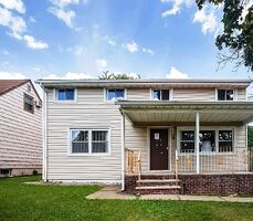 Pre-foreclosure in  RICHARD AVE Perth Amboy, NJ 08861