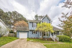 Pre-foreclosure in  GLENBROOK RD Fayetteville, NC 28314