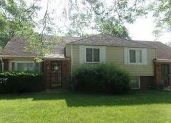 Pre-foreclosure in  S LUELLA AVE Chicago, IL 60617