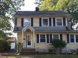 Pre-foreclosure in  OAK ST Rahway, NJ 07065