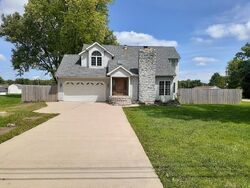 Pre-foreclosure in  W ELKTON RD Hamilton, OH 45011