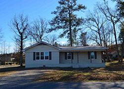 Pre-foreclosure in  HALL DR Gadsden, AL 35907