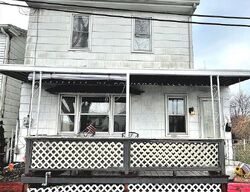  Saint John St, Gloucester City NJ
