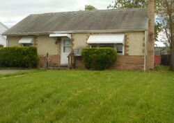 Pre-foreclosure in  PAUL RD New Castle, DE 19720