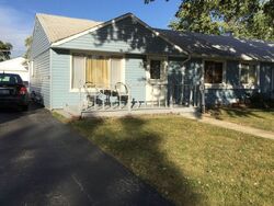 Pre-foreclosure in  W 88TH PL Hometown, IL 60456