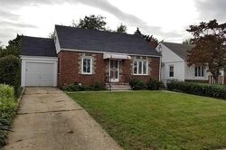 Pre-foreclosure in  121ST AVE Cambria Heights, NY 11411