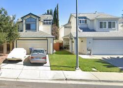 Pre-foreclosure in  OAKLAND AVE Pleasanton, CA 94588