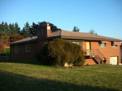 Pre-foreclosure in  KIRKLAND AVE NE Renton, WA 98056