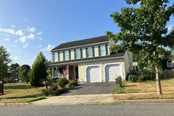 Pre-foreclosure in  HUNTING HORN LN Frederick, MD 21703