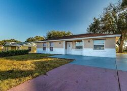 Pre-foreclosure in  MORRIS DR Bartow, FL 33830