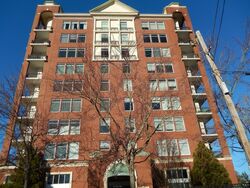 Pre-foreclosure in  ROSWELL RD NE UNIT 715 Atlanta, GA 30342