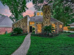 Pre-foreclosure in  MOORCREEK DR Houston, TX 77070