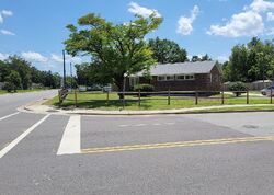 Pre-foreclosure in  HENDERSON DR Jacksonville, NC 28540