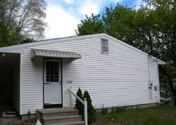 Pre-foreclosure Listing in N MAIN ST THOMASTON, CT 06787