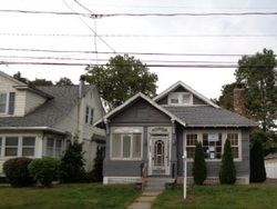 Pre-foreclosure in  NEWTON ST Meriden, CT 06450