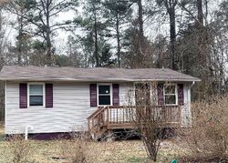 Pre-foreclosure in  MONROE BAY CIR Colonial Beach, VA 22443