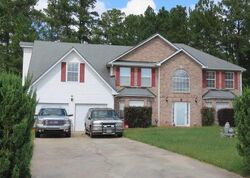 Pre-foreclosure in  JENNY ANN CT Hampton, GA 30228