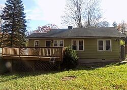  Longhouse Dr, Hewitt NJ