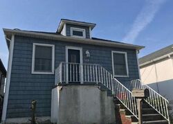 Pre-foreclosure in  JULIAN PL Island Park, NY 11558