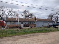 Pre-foreclosure in  SARONG DR Edwards, MO 65326