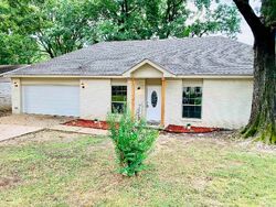 Pre-foreclosure in  WILLOWRIDGE CV Jacksonville, AR 72076