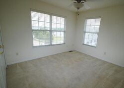 Pre-foreclosure in  DRIFTWOOD DR Lorain, OH 44052