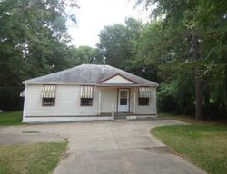 Pre-foreclosure in  SPRINGRIDGE TEXAS LINE RD Keithville, LA 71047