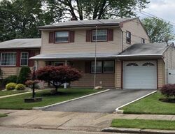 Pre-foreclosure in  GAFFNEY WAY Port Reading, NJ 07064