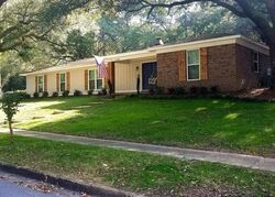 Pre-foreclosure in  OLD DOBBIN DR E Mobile, AL 36695