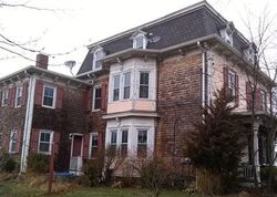 Pre-foreclosure in  CHASE RD Portsmouth, RI 02871