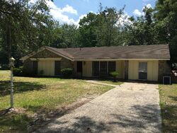  Myrtle Ln, Hinesville GA