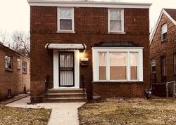 Pre-foreclosure in  S WABASH AVE Riverdale, IL 60827