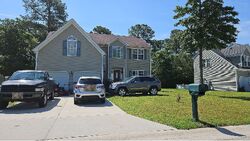  Lakeside Dr, Hayes VA