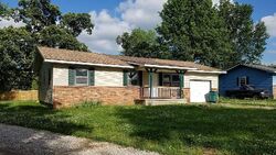 Pre-foreclosure in  HOWELL DR Purdy, MO 65734
