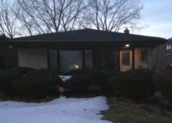 Pre-foreclosure in  SAGINAW AVE Calumet City, IL 60409